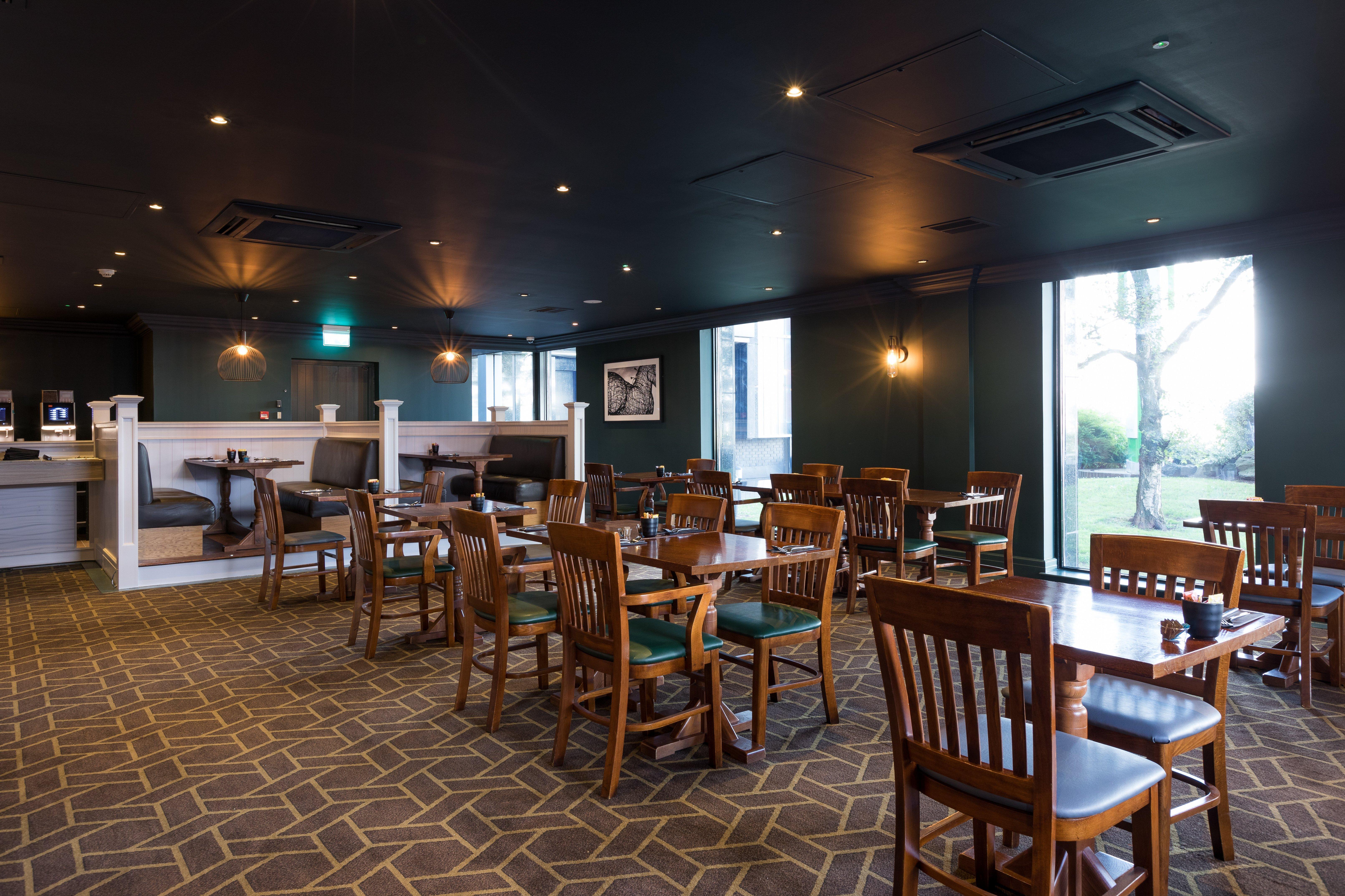 Holiday Inn - Glasgow Airport By Ihg Paisley Bagian luar foto