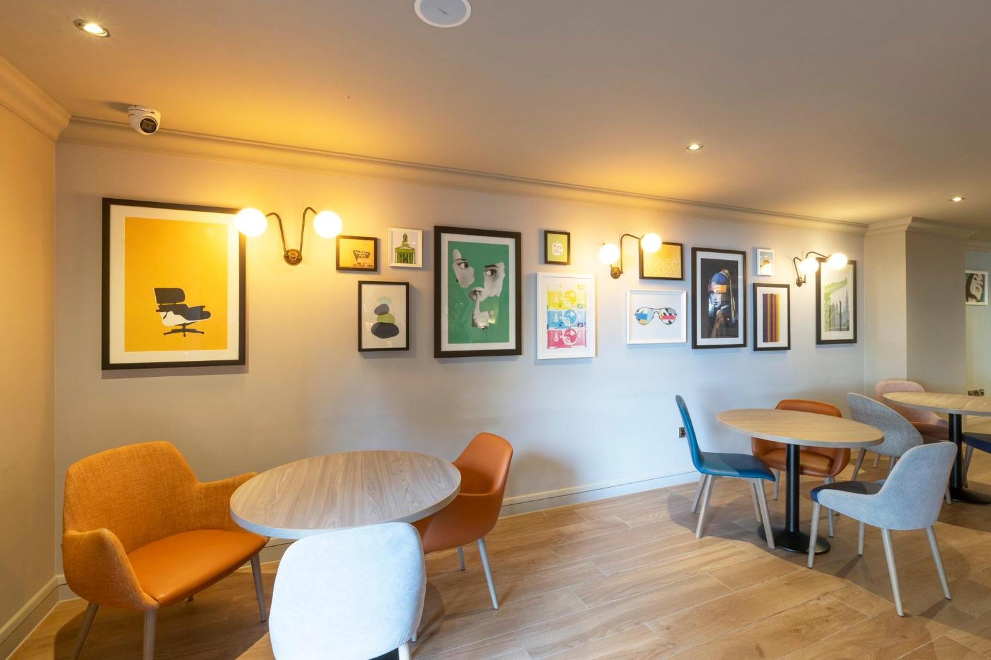 Holiday Inn - Glasgow Airport By Ihg Paisley Bagian luar foto
