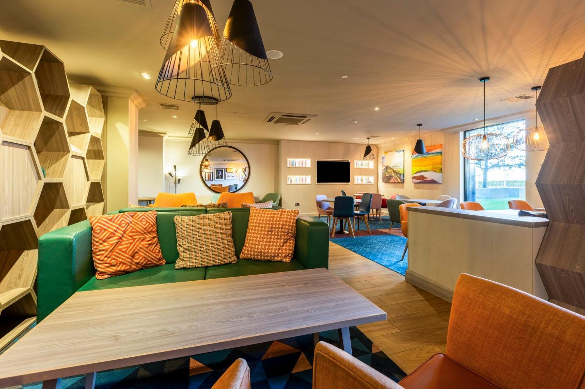 Holiday Inn - Glasgow Airport By Ihg Paisley Bagian luar foto