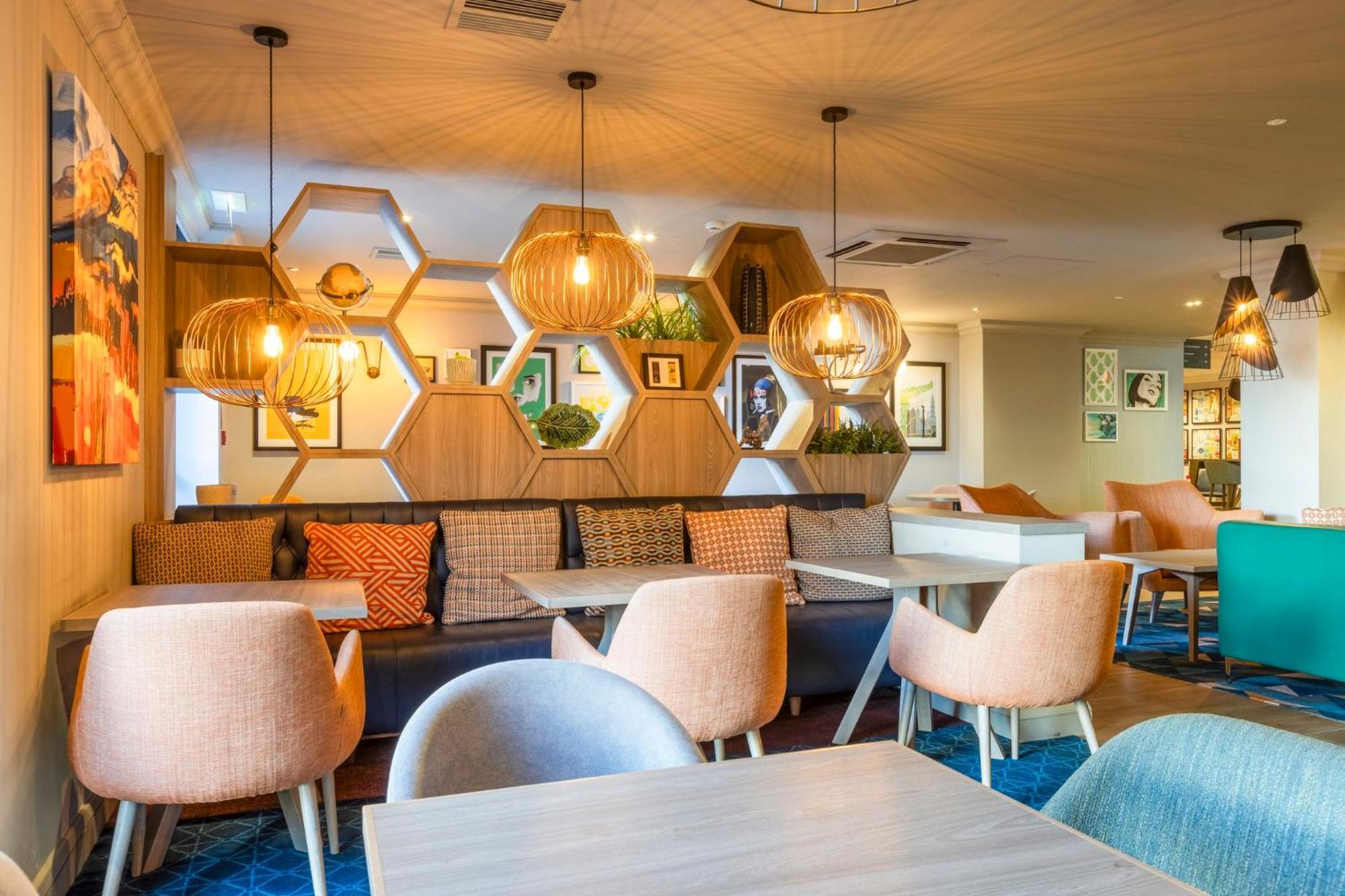 Holiday Inn - Glasgow Airport By Ihg Paisley Bagian luar foto
