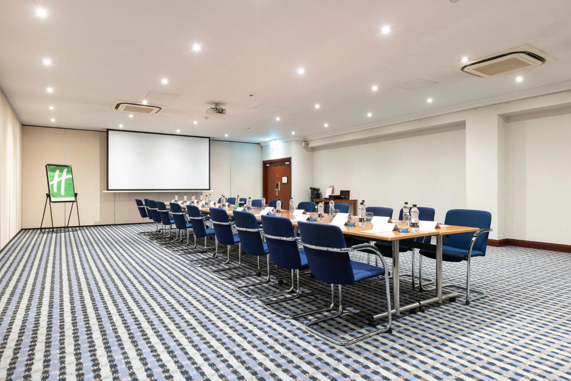 Holiday Inn - Glasgow Airport By Ihg Paisley Bagian luar foto