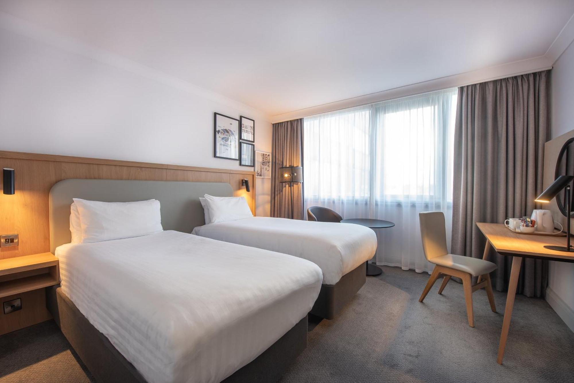 Holiday Inn - Glasgow Airport By Ihg Paisley Bagian luar foto