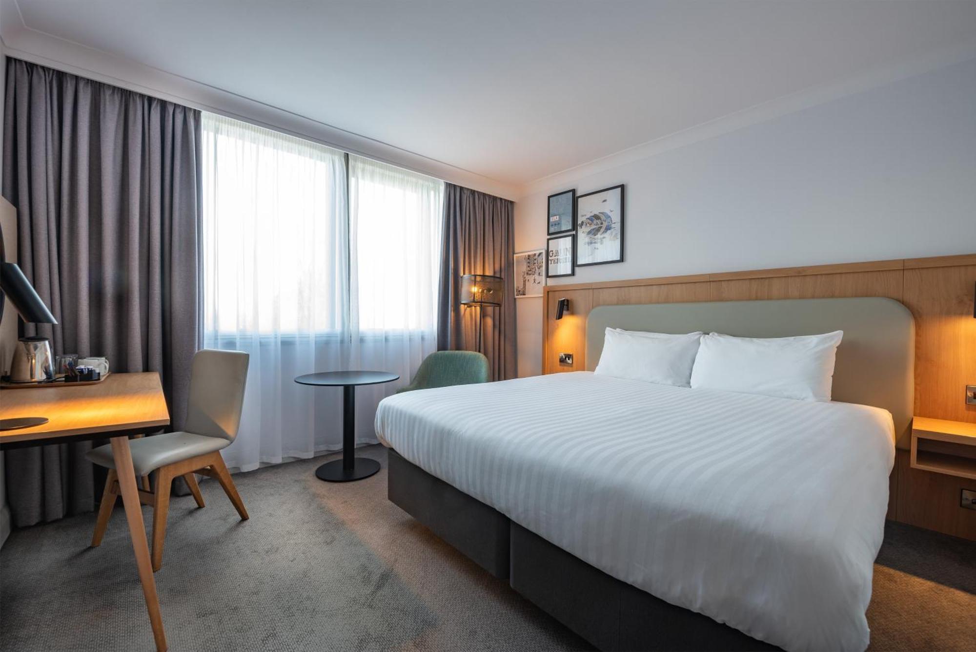 Holiday Inn - Glasgow Airport By Ihg Paisley Bagian luar foto