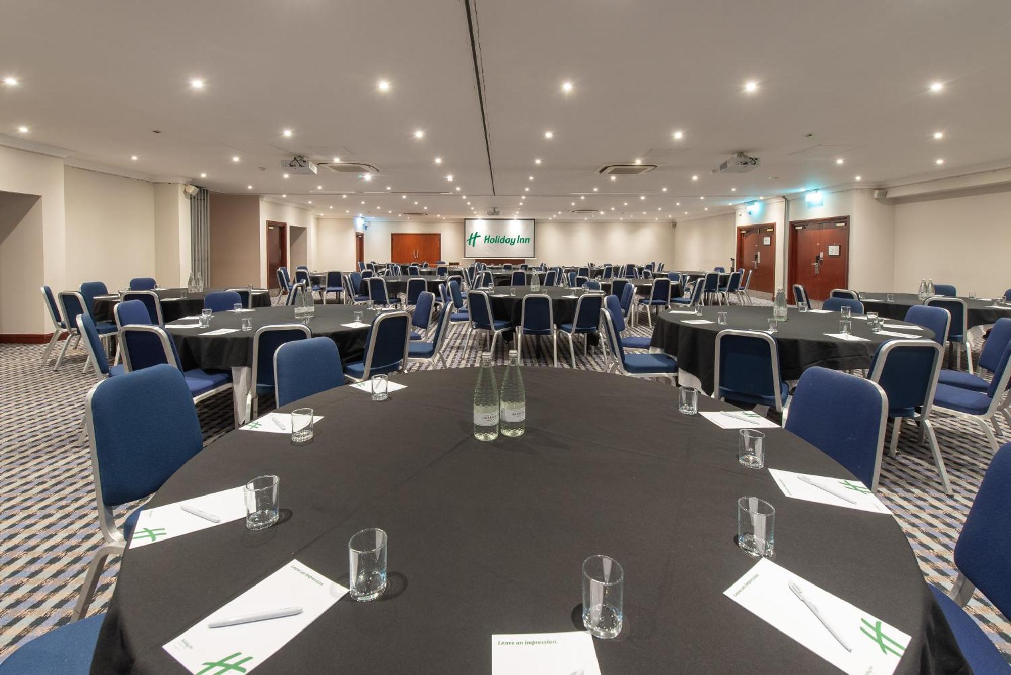 Holiday Inn - Glasgow Airport By Ihg Paisley Bagian luar foto