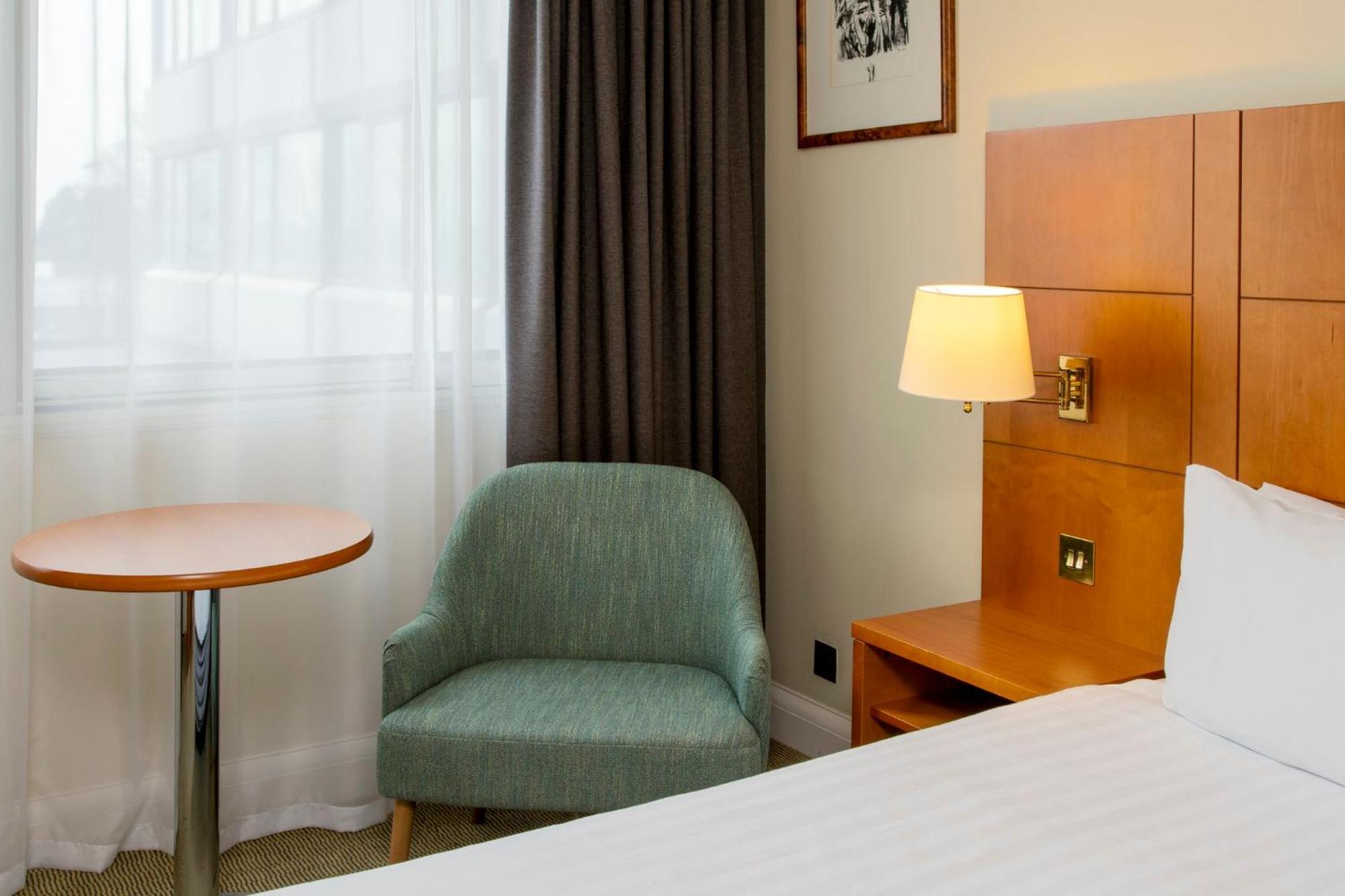 Holiday Inn - Glasgow Airport By Ihg Paisley Bagian luar foto
